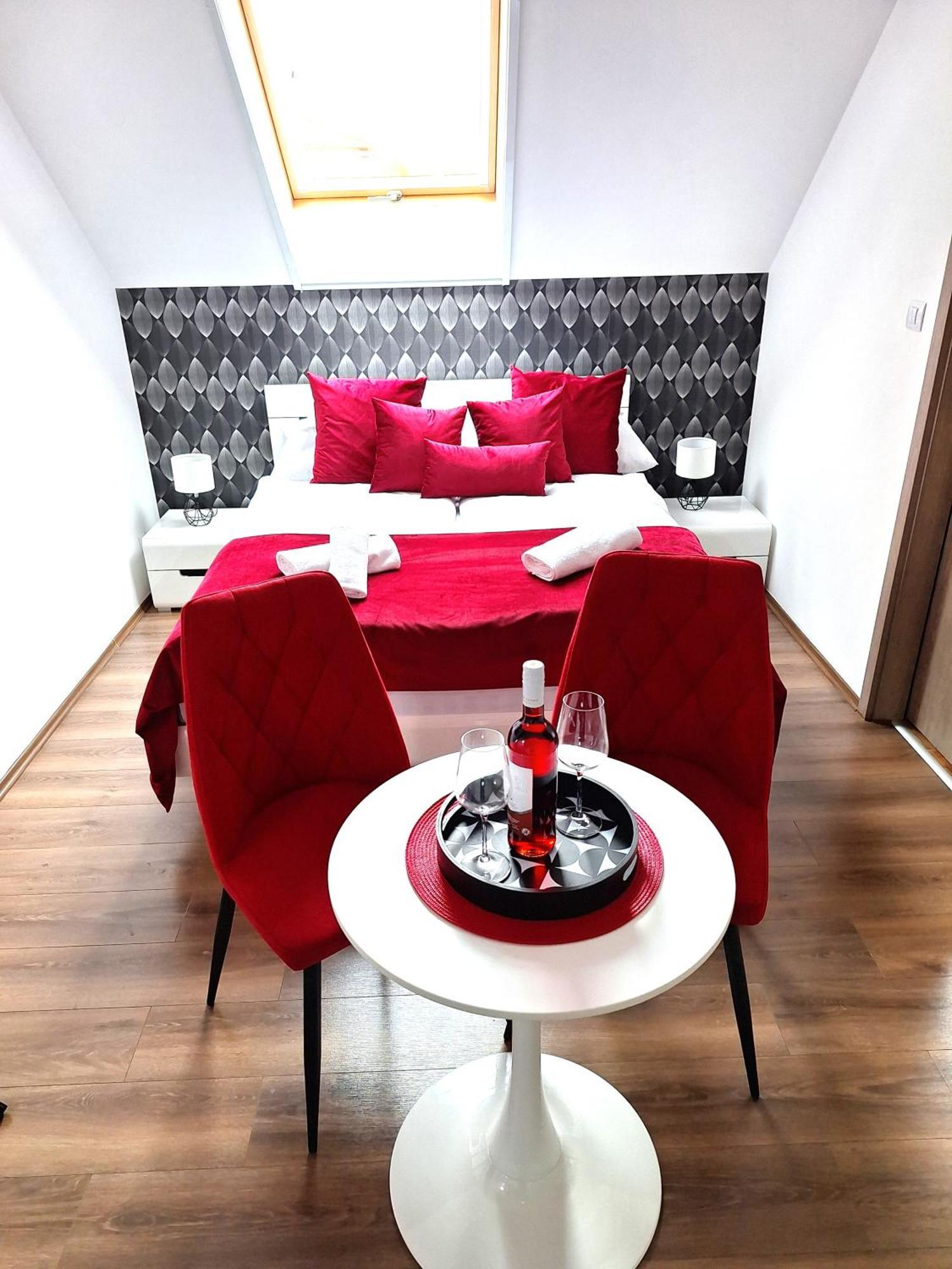 Happy Home Apartman Miskolc Extérieur photo