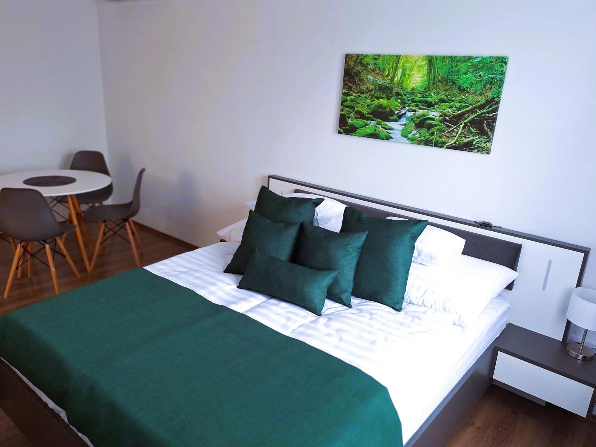 Happy Home Apartman Miskolc Extérieur photo