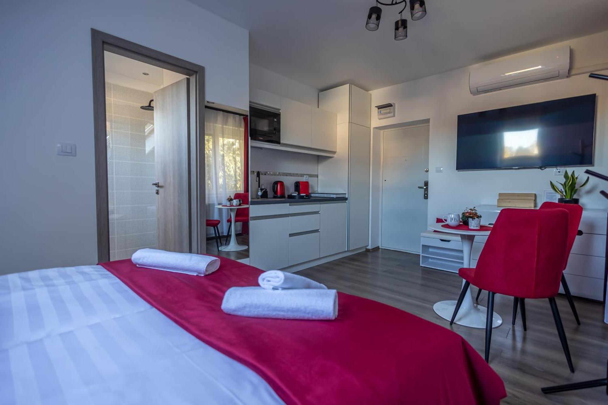 Happy Home Apartman Miskolc Extérieur photo